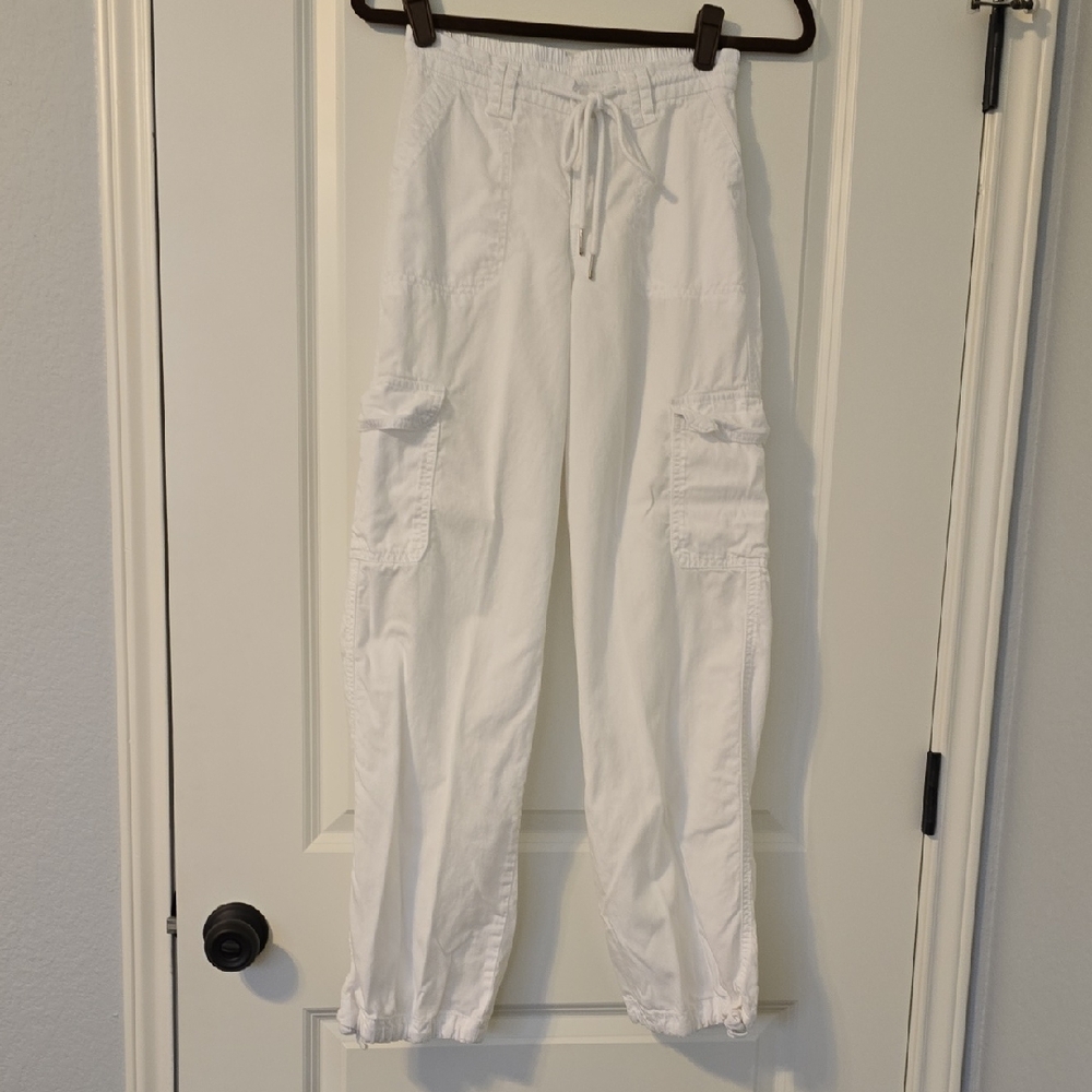 Wild Fable White Cargo Pants In Size XXS. Super Cute! EC